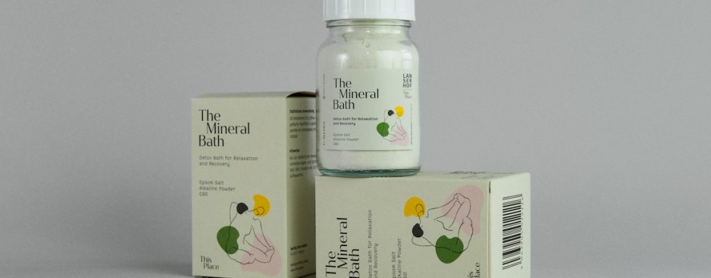 ThisPlace-x-Lanserhof_TheMineralBath_250g_Packshot10_LowRes